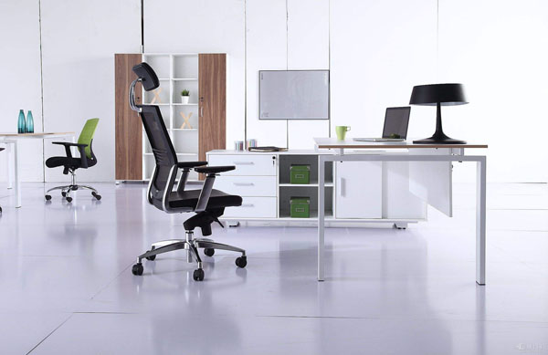 辦公家具磕碰了怎么辦？